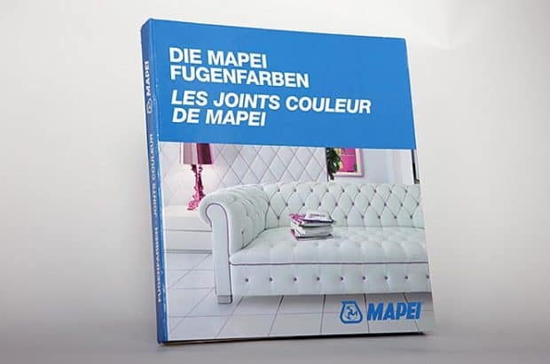 Présentoir avec couverture carton contrecollé rembordé au format carré